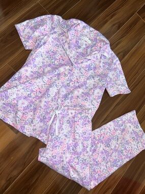 Small Carol Hochman floral pajama set